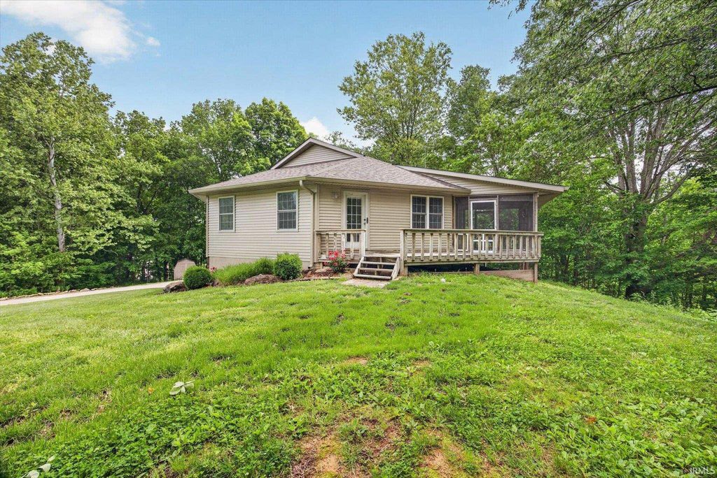 Photo of 2461 E 990 N Road, Worthington, IN 47471 (MLS # 202619456)