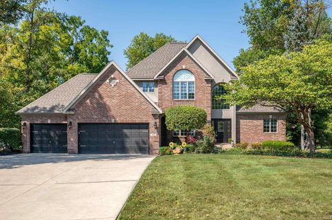 Photo of 281 Creekside Court, Hartford City, IN 47348 (MLS # 202606912)