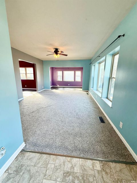 Tiny photo for 614 S Courtland Avenue, Kokomo, IN 46901 (MLS # 202541360)