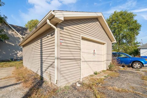 Tiny photo for 614 S Courtland Avenue, Kokomo, IN 46901 (MLS # 202541360)