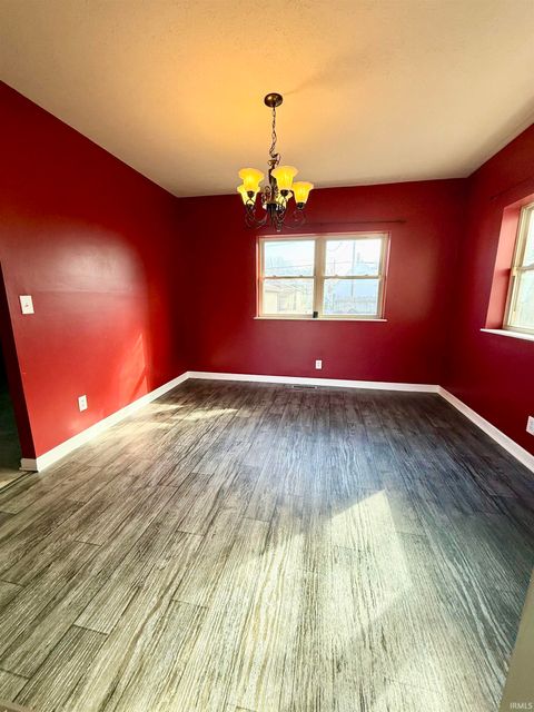 Tiny photo for 614 S Courtland Avenue, Kokomo, IN 46901 (MLS # 202541360)