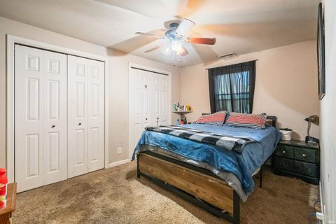Tiny photo for 614 S Courtland Avenue, Kokomo, IN 46901 (MLS # 202541360)