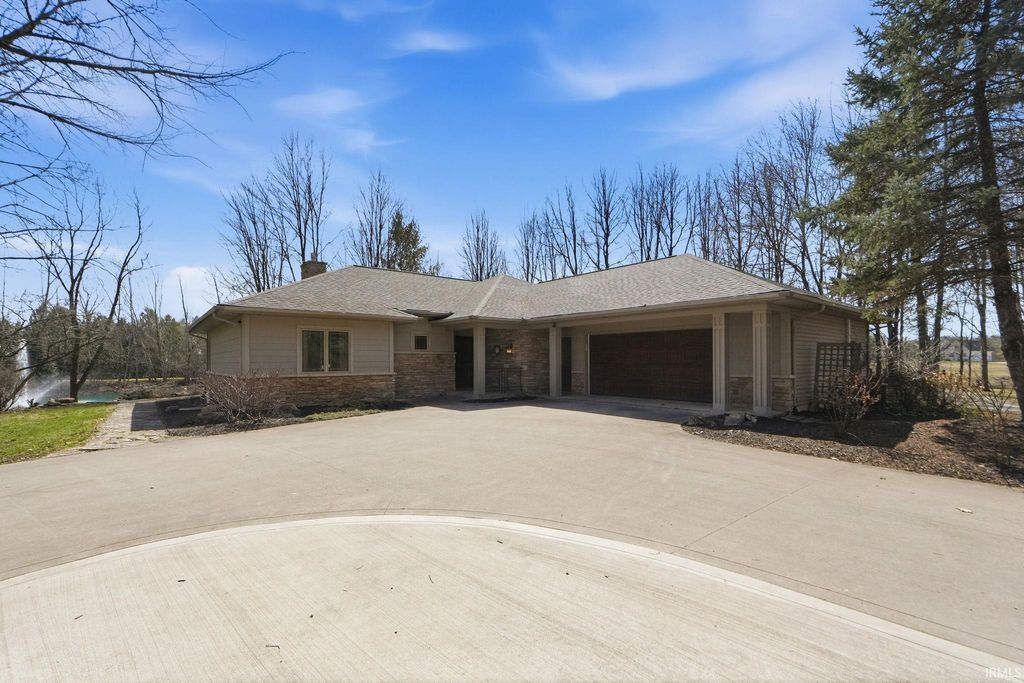 Photo of 17331 Amstutz Road, Leo, IN 46765 (MLS # 202609543)