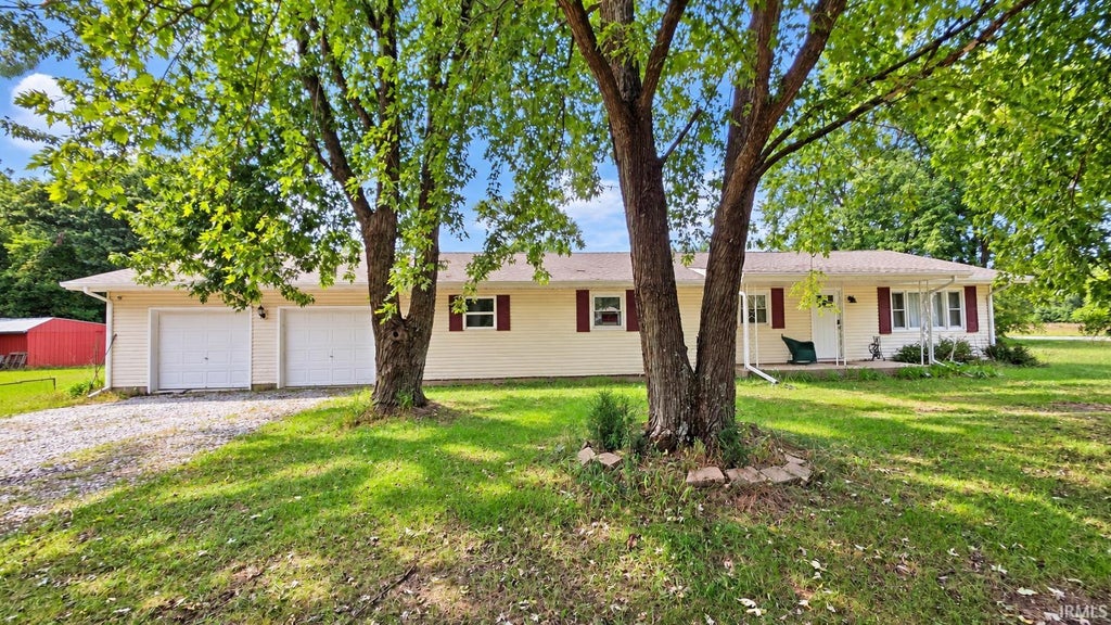 Photo of 5516 W 775 N, Winamac, IN 46996 (MLS # 202639968)