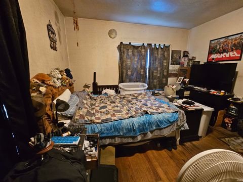 Tiny photo for 415 W 15th Street, Auburn, IN 46706 (MLS # 202536259)