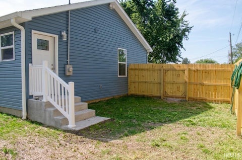 Tiny photo for 2136 Hall Street, Lafayette, IN 47904 (MLS # 202638329)