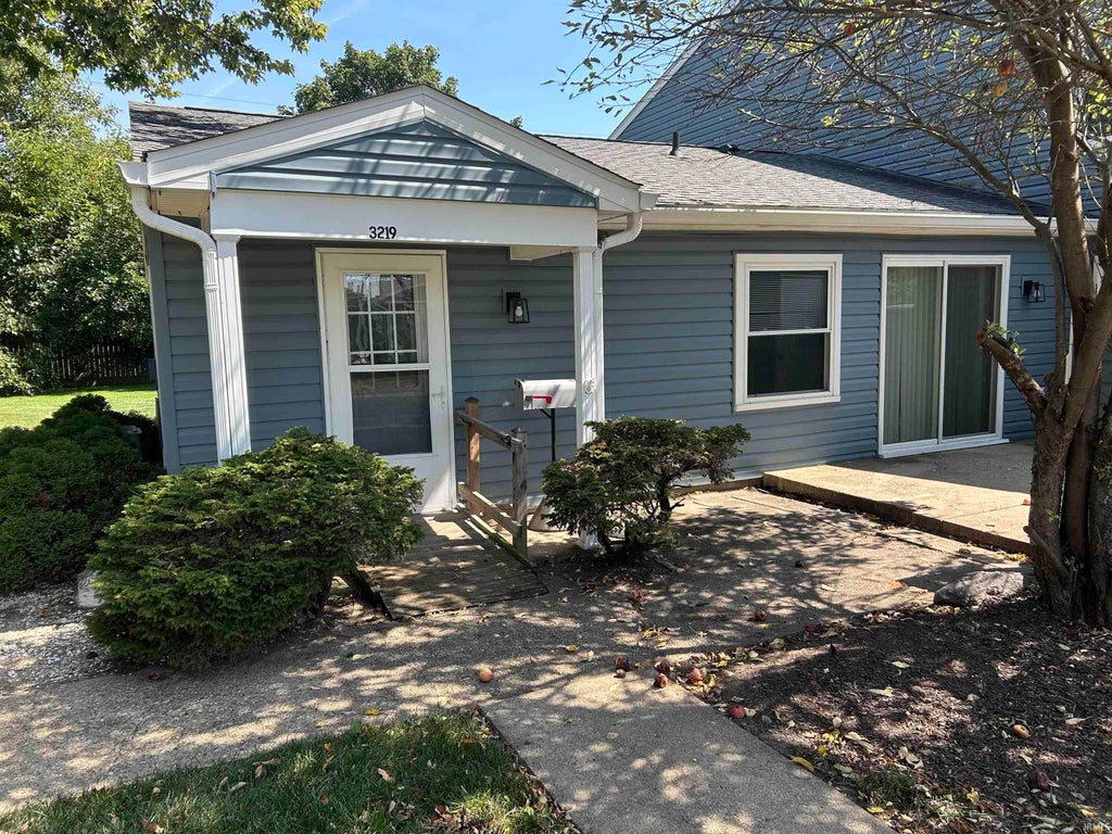 Photo of 3219 Hanover Drive, Lafayette, IN 47909 (MLS # 202636494)