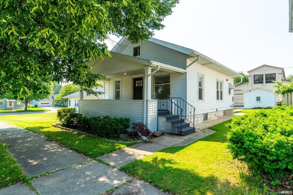Photo of 120 E High Street, Kendallville, IN 46755 (MLS # 202548701)