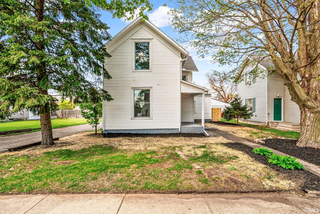 Photo of 616 McDonald Street, Elkhart, IN 46516 (MLS # 202614965)