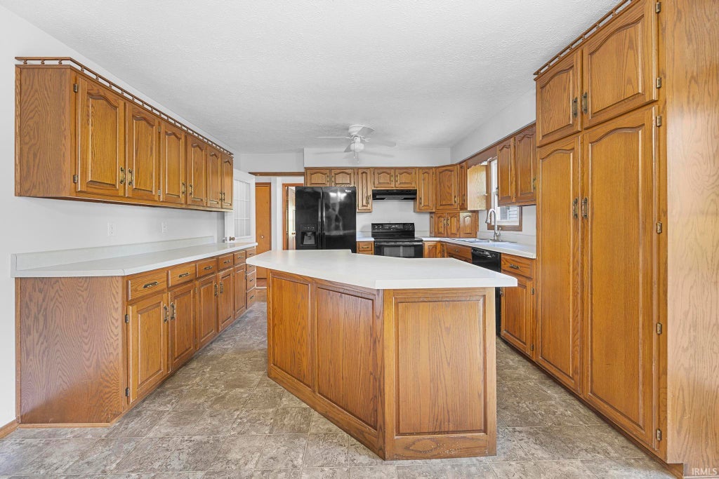 Photo of 6353 W Old Road 64, Huntingburg, IN 47542 (MLS # 202632189)