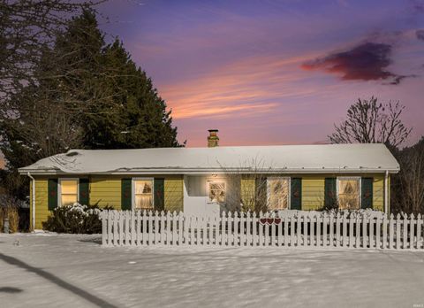 Photo of 25305 Edison Road, South Bend, IN 46628 (MLS # 202606111)