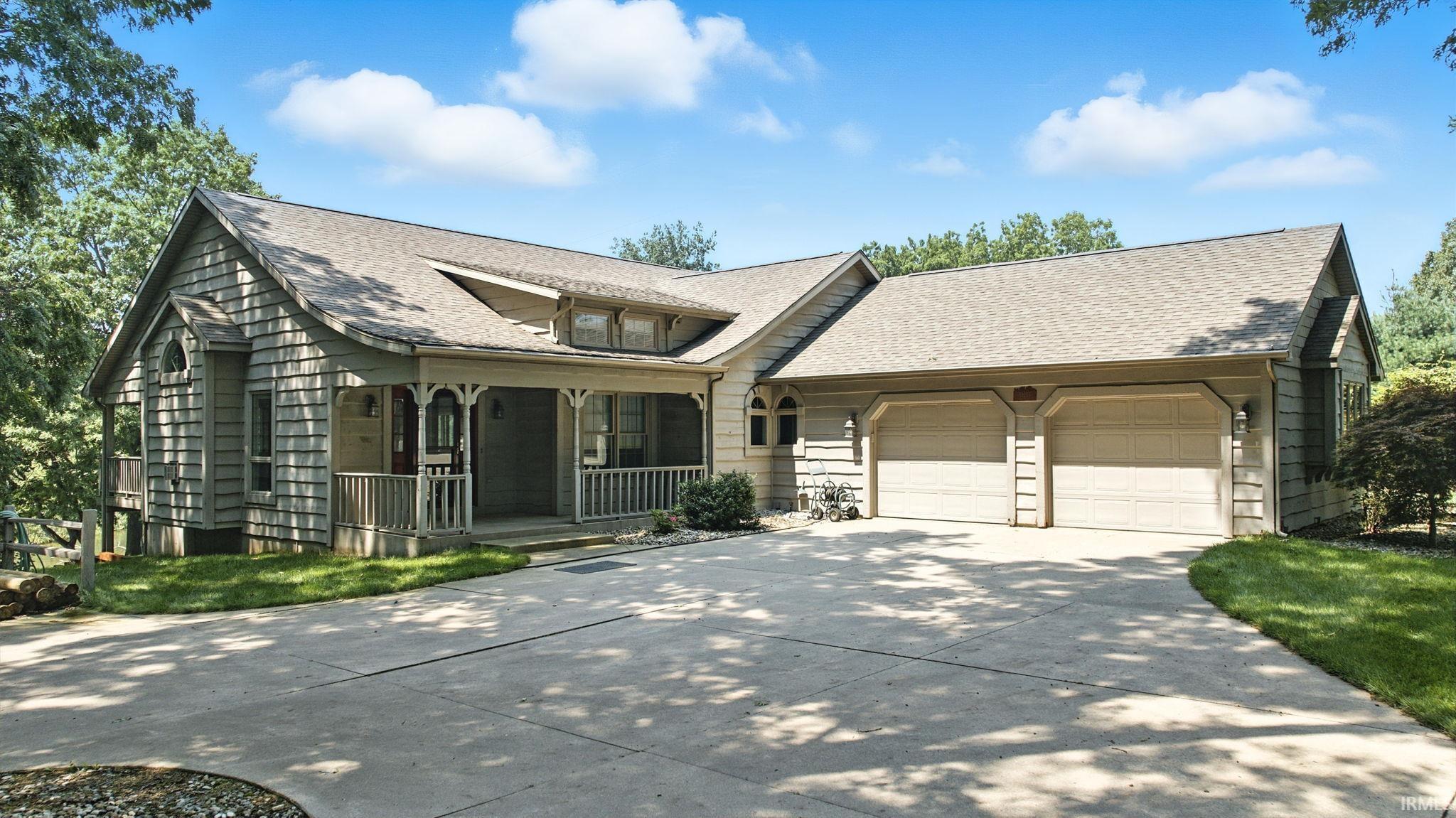 Elkhart, Indiana 46514, United States, 3 Bedrooms Bedrooms, ,3 BathroomsBathrooms,Residential,Active,183304