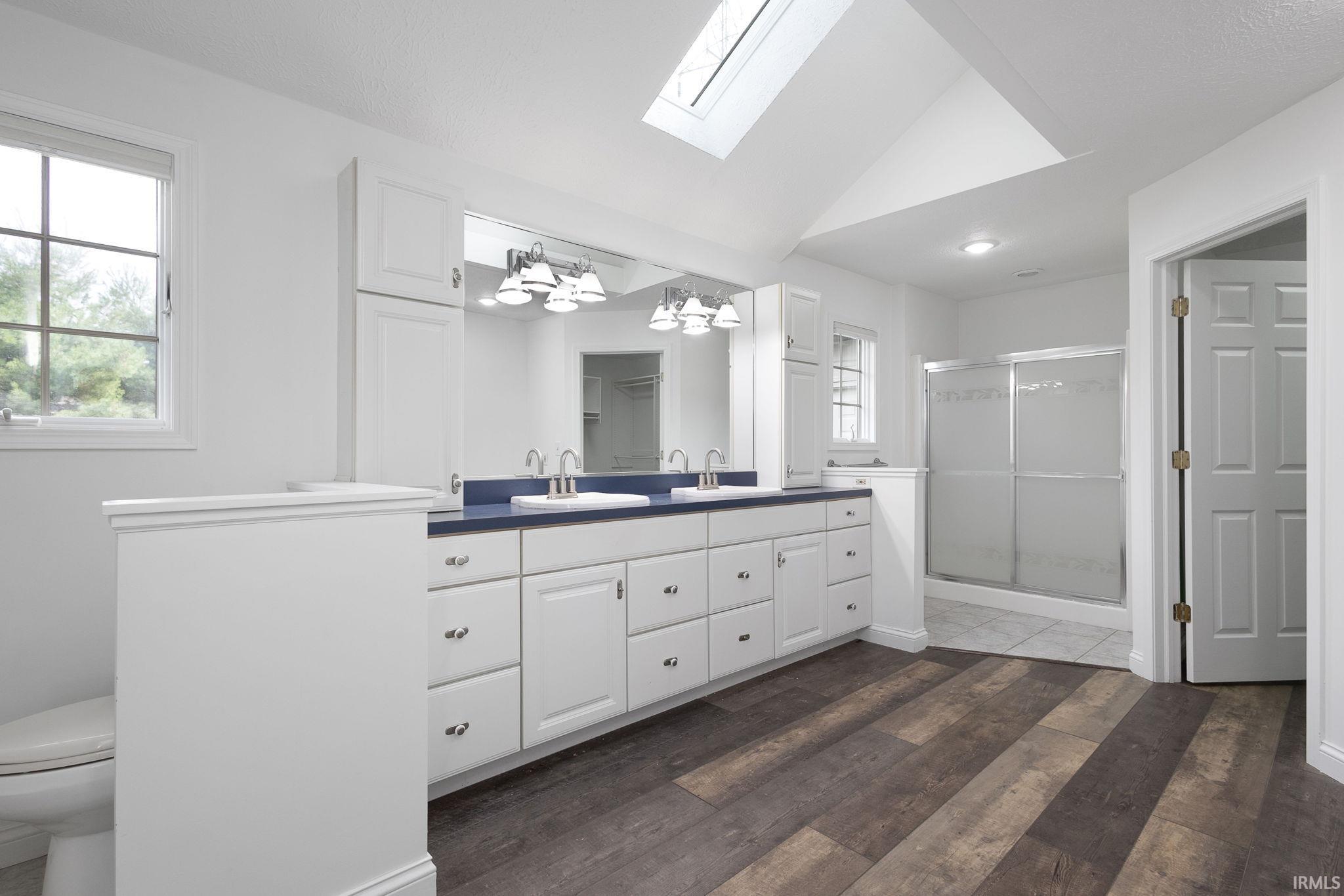 Elkhart, Indiana 46514, United States, 3 Bedrooms Bedrooms, ,3 BathroomsBathrooms,Residential,Active,183304