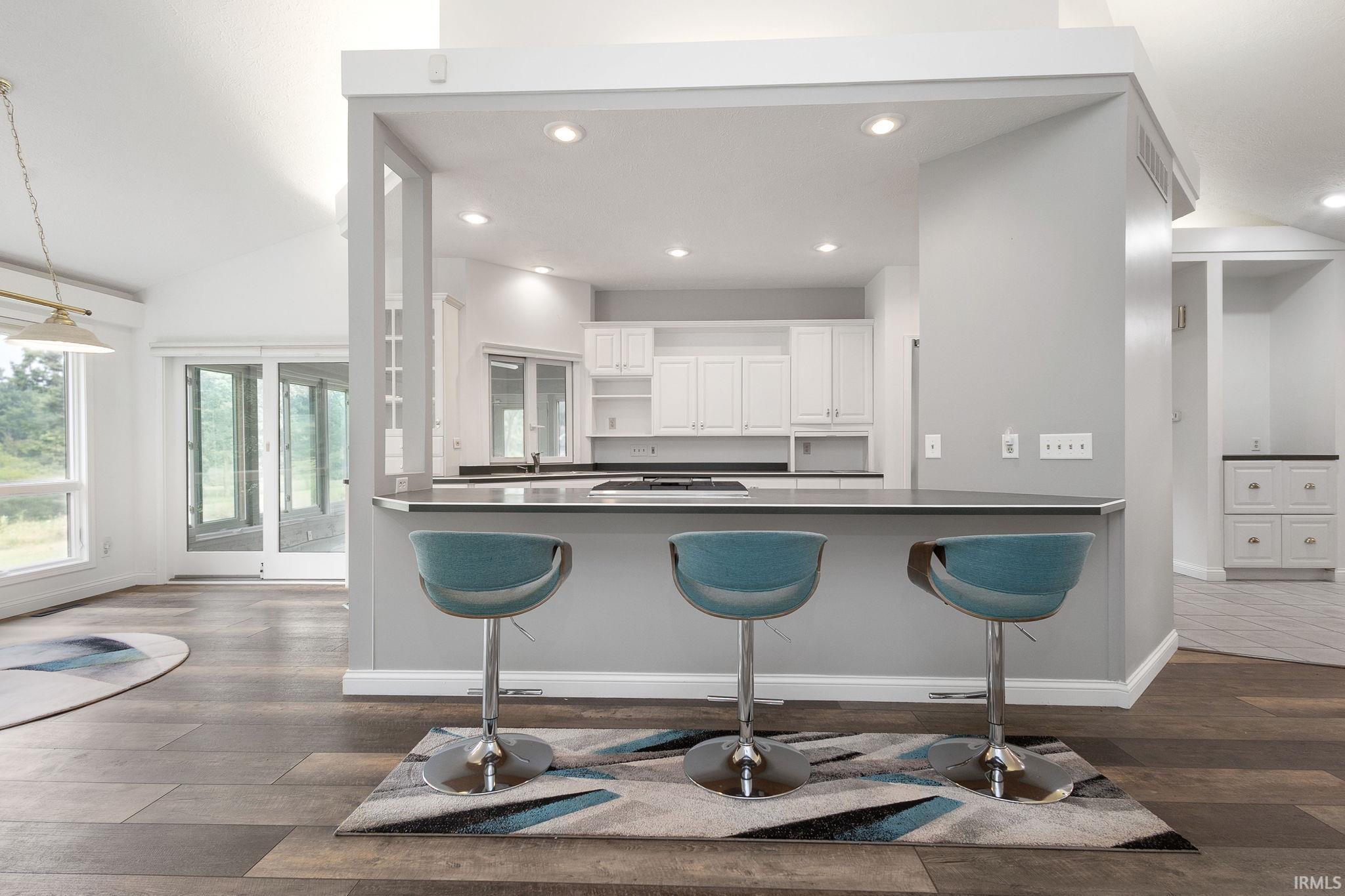 Elkhart, Indiana 46514, United States, 3 Bedrooms Bedrooms, ,3 BathroomsBathrooms,Residential,Active,183304