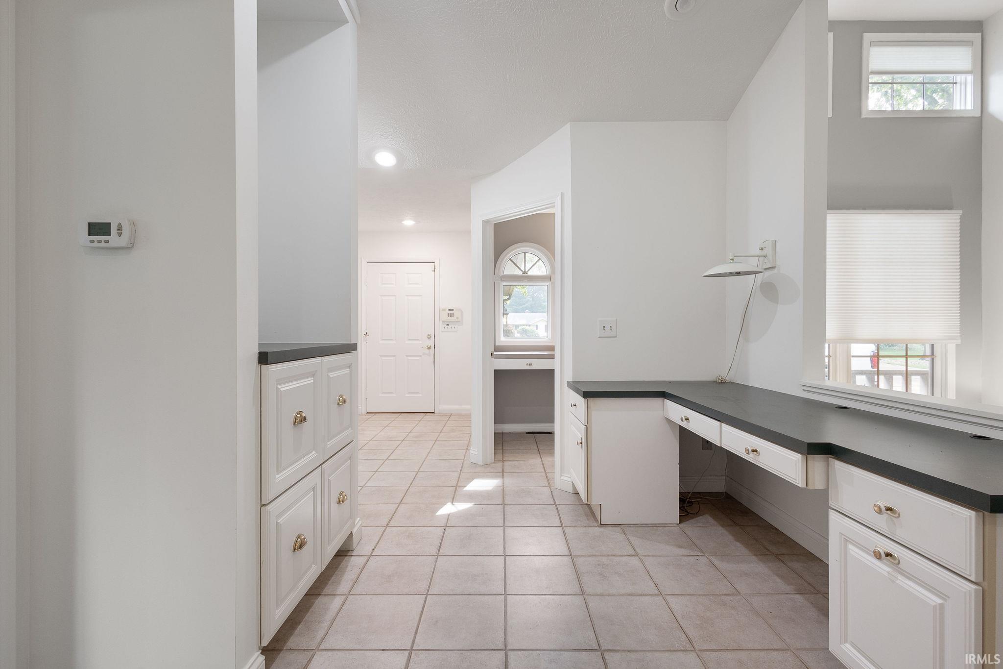 Elkhart, Indiana 46514, United States, 3 Bedrooms Bedrooms, ,3 BathroomsBathrooms,Residential,Active,183304