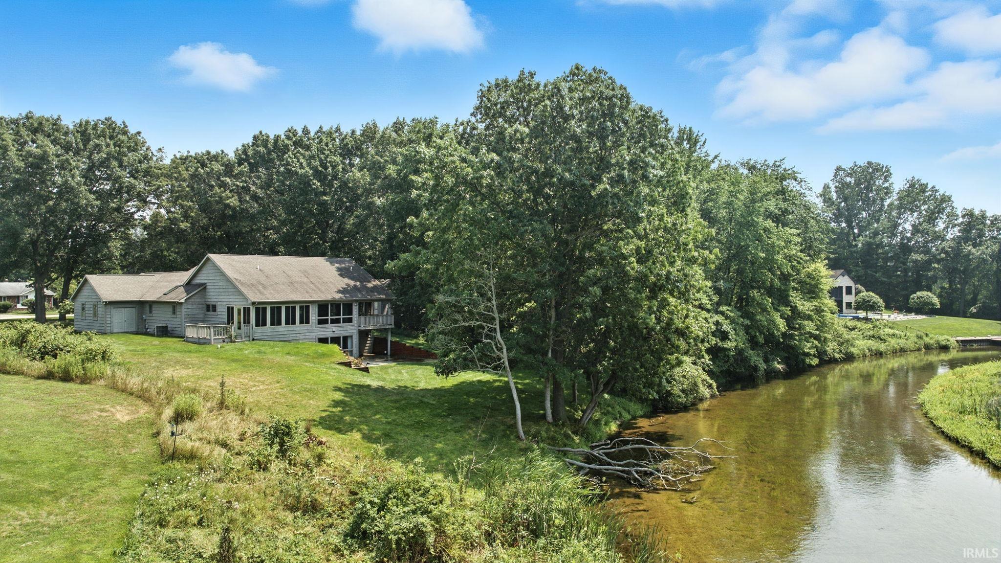 Elkhart, Indiana 46514, United States, 3 Bedrooms Bedrooms, ,3 BathroomsBathrooms,Residential,Active,183304