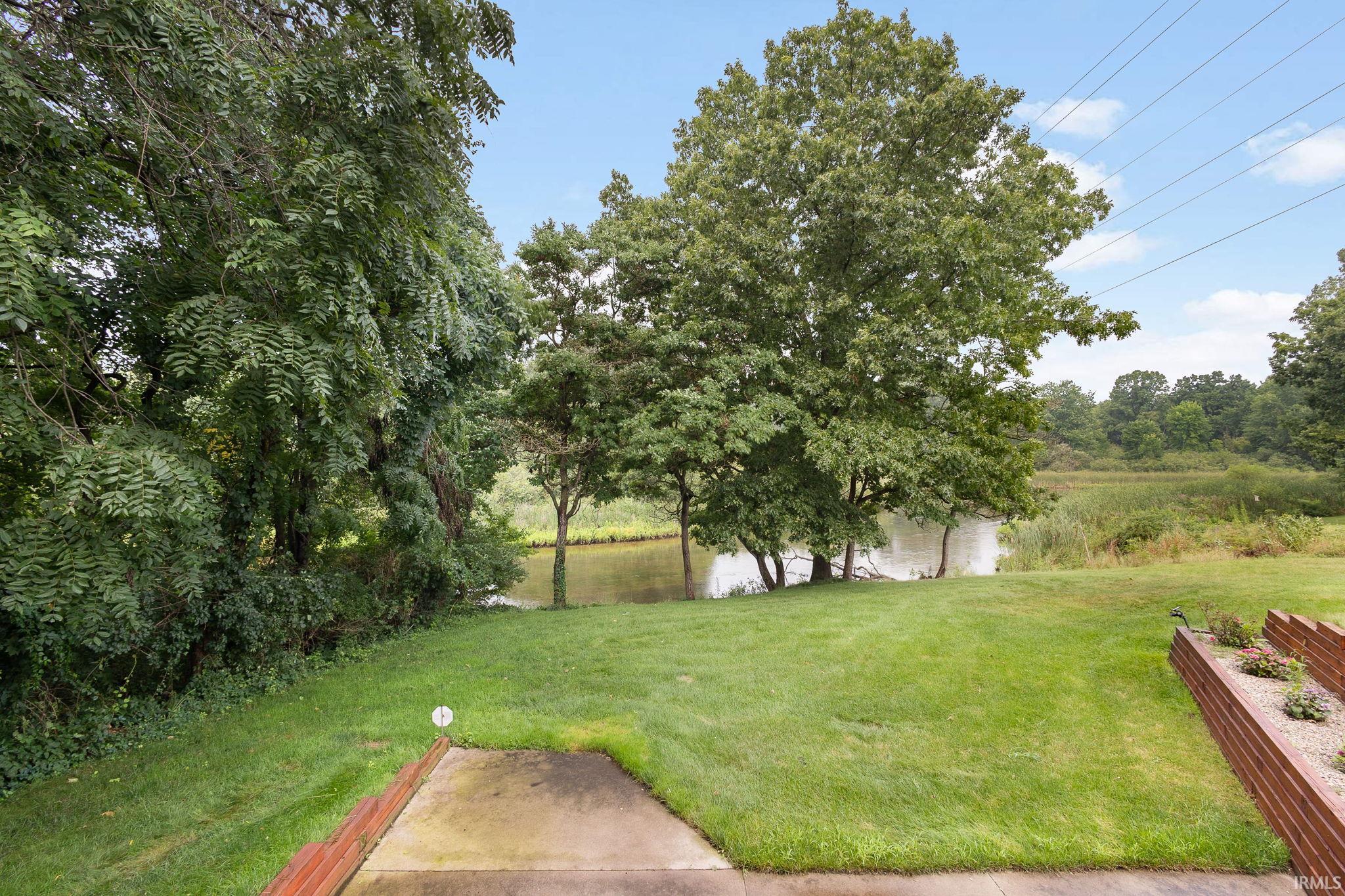 Elkhart, Indiana 46514, United States, 3 Bedrooms Bedrooms, ,3 BathroomsBathrooms,Residential,Active,183304