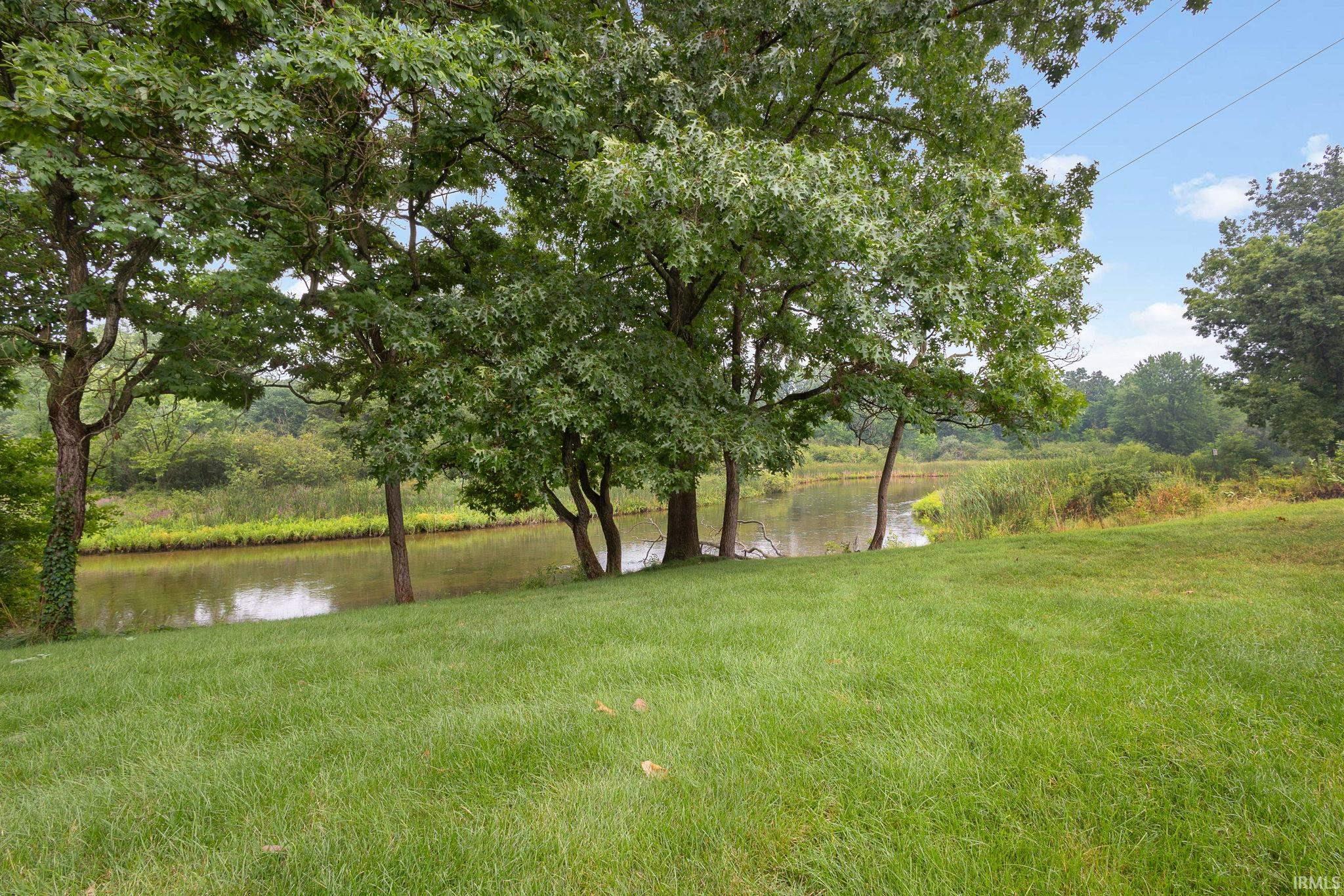 Elkhart, Indiana 46514, United States, 3 Bedrooms Bedrooms, ,3 BathroomsBathrooms,Residential,Active,183304