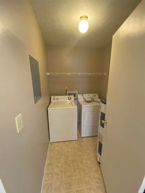 Tiny photo for 2816 Plaza Lane, Lafayette, IN 47909 (MLS # 202545529)