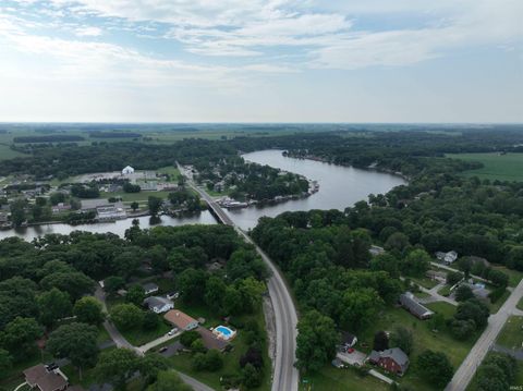 Tiny photo for 912 S Main Street, Monticello, IN 47960 (MLS # 202546241)