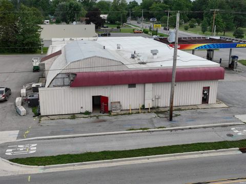 Tiny photo for 912 S Main Street, Monticello, IN 47960 (MLS # 202546241)