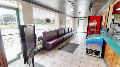 Tiny photo for 912 S Main Street, Monticello, IN 47960 (MLS # 202546241)