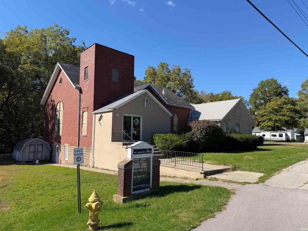 Photo of 106 W Walnut Street, Silver Lake, IN 46982 (MLS # 202644267)