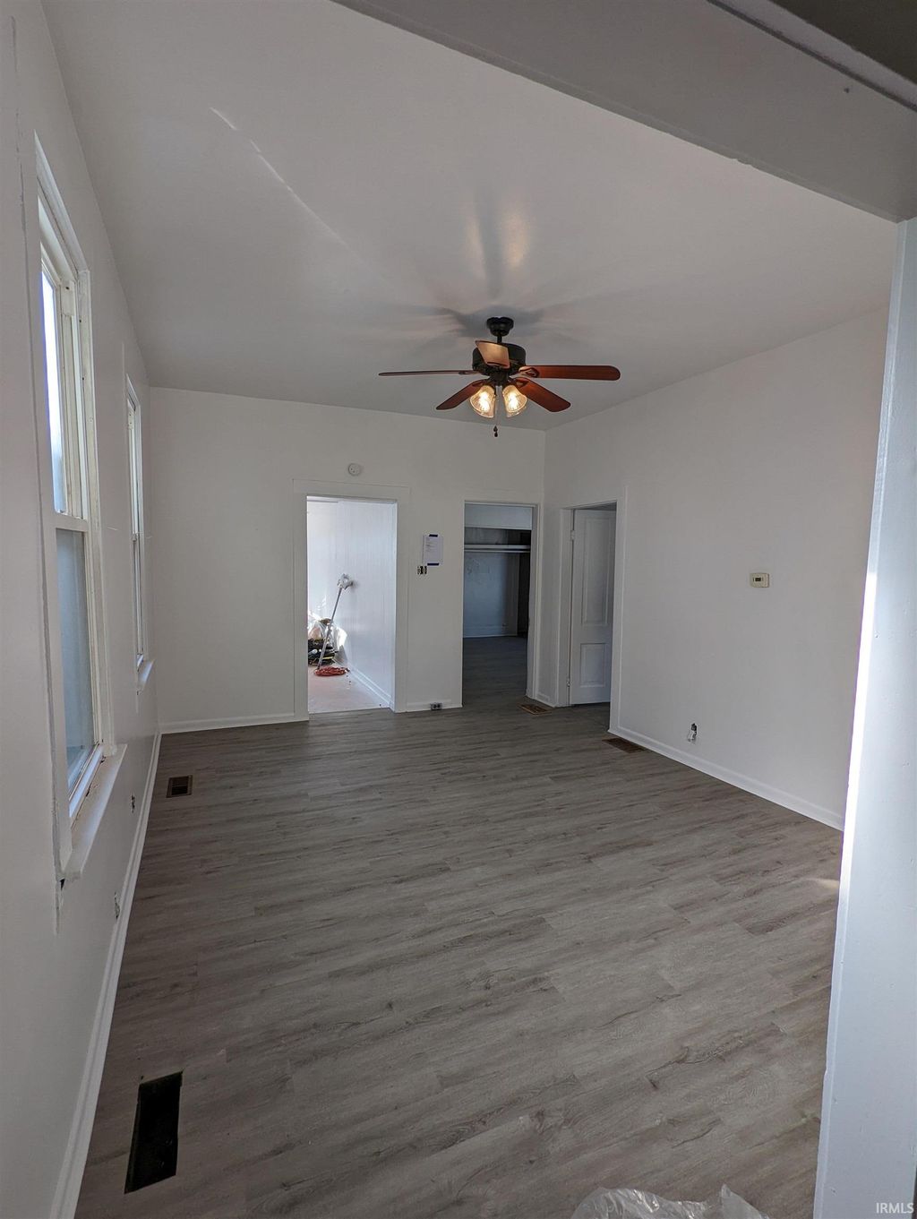 Photo of 1309 N Fourth Avenue, Evansville, IN 47714 (MLS # 202613521)