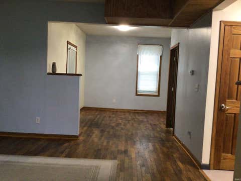 Tiny photo for 705 N Riverside Drive, Winamac, IN 46996 (MLS # 202630283)