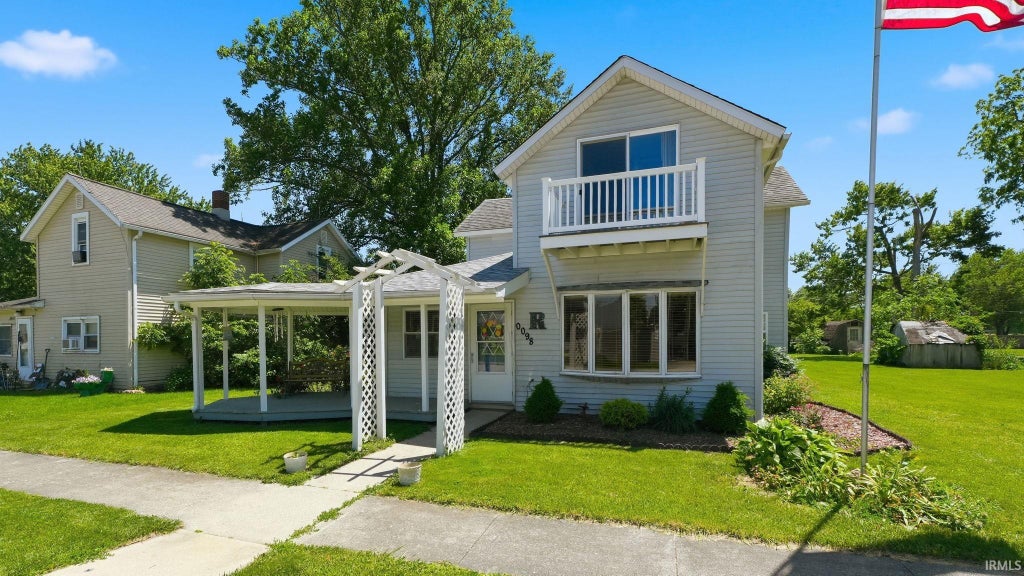 Photo of 98 W Washington ST, Poneto, IN 46781 (MLS # 202621351)