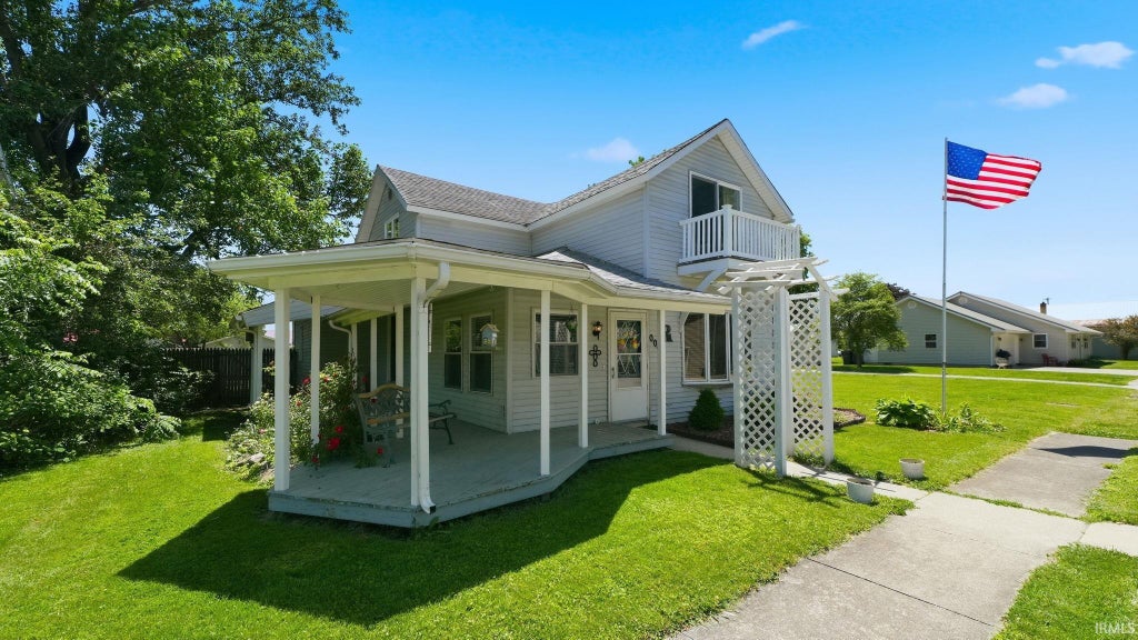 Photo of 98 W Washington ST, Poneto, IN 46781 (MLS # 202621351)