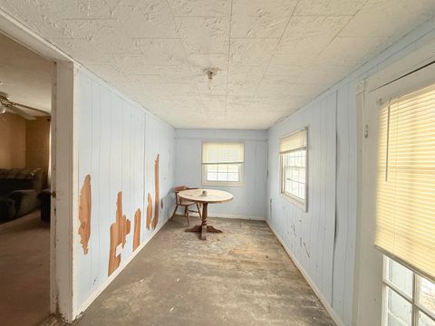 Tiny photo for 102 W Harrison Street, Converse, IN 46919 (MLS # 202601638)