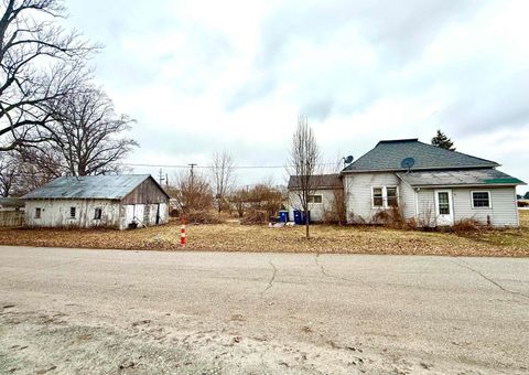 Tiny photo for 102 W Harrison Street, Converse, IN 46919 (MLS # 202601638)