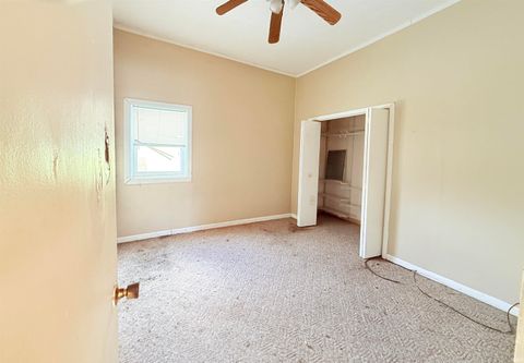 Tiny photo for 102 W Harrison Street, Converse, IN 46919 (MLS # 202601638)