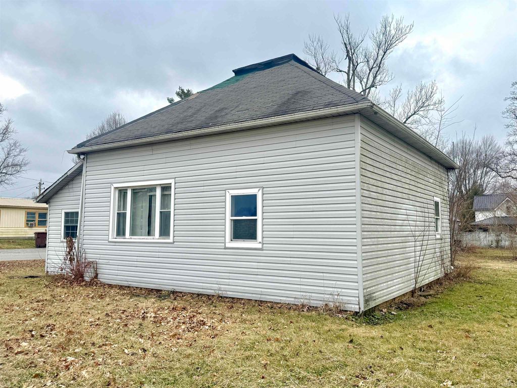 Photo of 102 W Harrison Street, Converse, IN 46919 (MLS # 202601638)