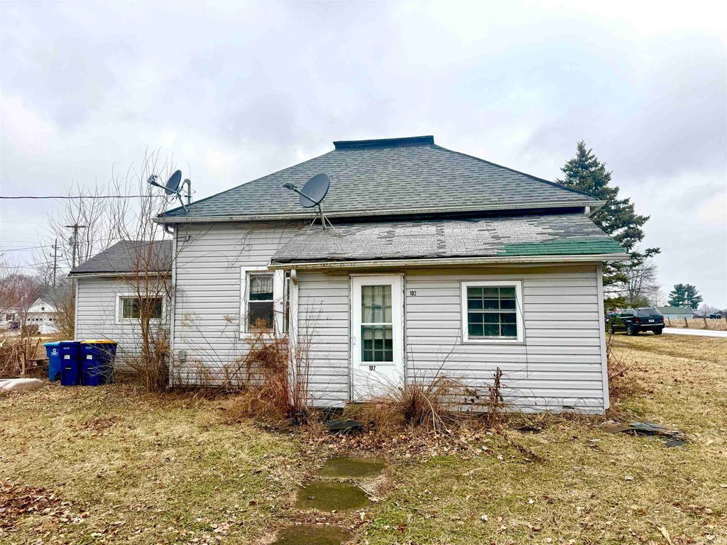 Photo of 102 W Harrison Street, Converse, IN 46919 (MLS # 202601638)