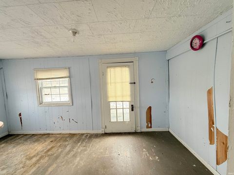 Tiny photo for 102 W Harrison Street, Converse, IN 46919 (MLS # 202601638)