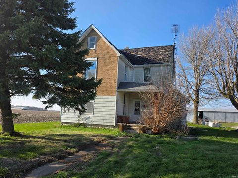 Tiny photo for 6105 E State Road 18, Galveston, IN 46932 (MLS # 202611551)