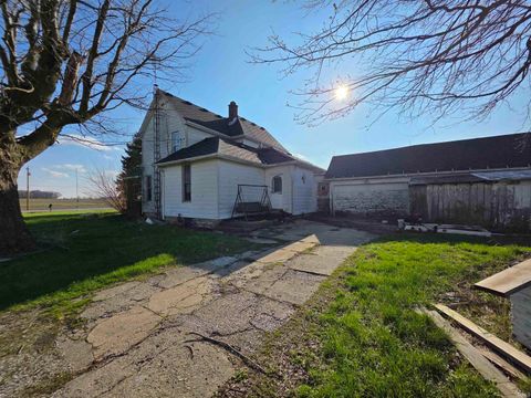 Tiny photo for 6105 E State Road 18, Galveston, IN 46932 (MLS # 202611551)