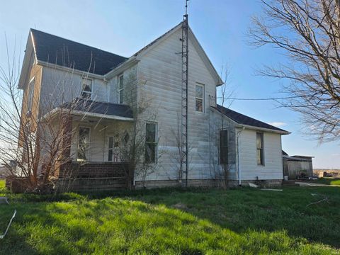 Tiny photo for 6105 E State Road 18, Galveston, IN 46932 (MLS # 202611551)