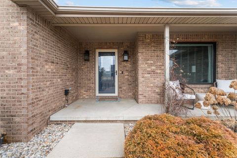Tiny photo for 106 FREEDOM Court, Kokomo, IN 46902 (MLS # 202606763)