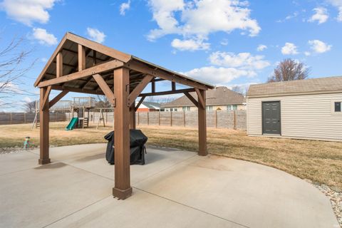 Tiny photo for 106 FREEDOM Court, Kokomo, IN 46902 (MLS # 202606763)