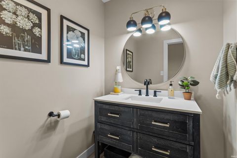 Tiny photo for 106 FREEDOM Court, Kokomo, IN 46902 (MLS # 202606763)