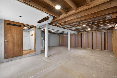Tiny photo for 5599 N Brummetts Creek Road, Bloomington, IN 47408 (MLS # 202613503)