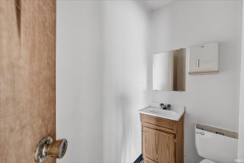 Tiny photo for 5599 N Brummetts Creek Road, Bloomington, IN 47408 (MLS # 202613503)