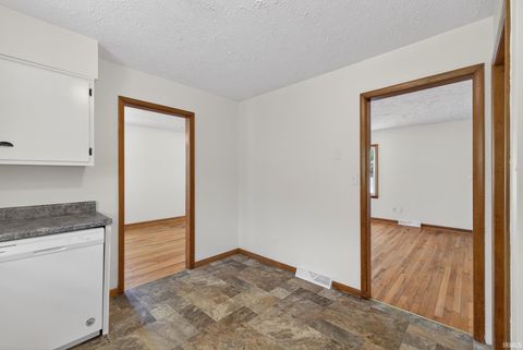 Tiny photo for 5599 N Brummetts Creek Road, Bloomington, IN 47408 (MLS # 202613503)
