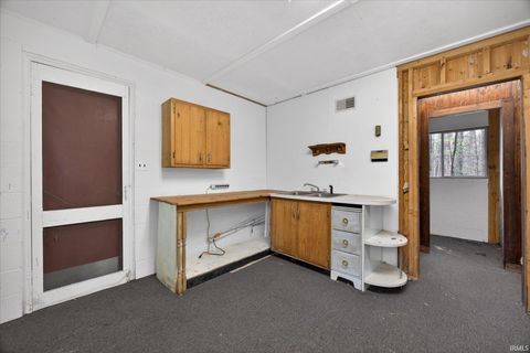 Tiny photo for 5599 N Brummetts Creek Road, Bloomington, IN 47408 (MLS # 202613503)