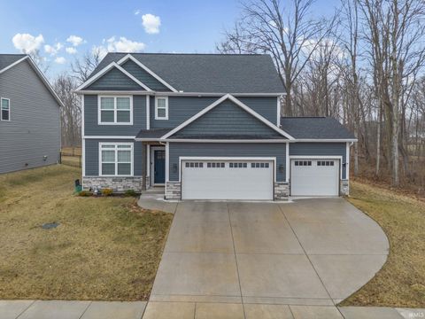 Photo of 6125 Helmsdale Drive, Lafayette, IN 47905 (MLS # 202603568)