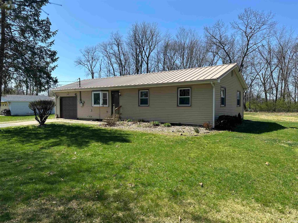 Photo of 56435 County Road 1, Elkhart, IN 46516 (MLS # 202611819)