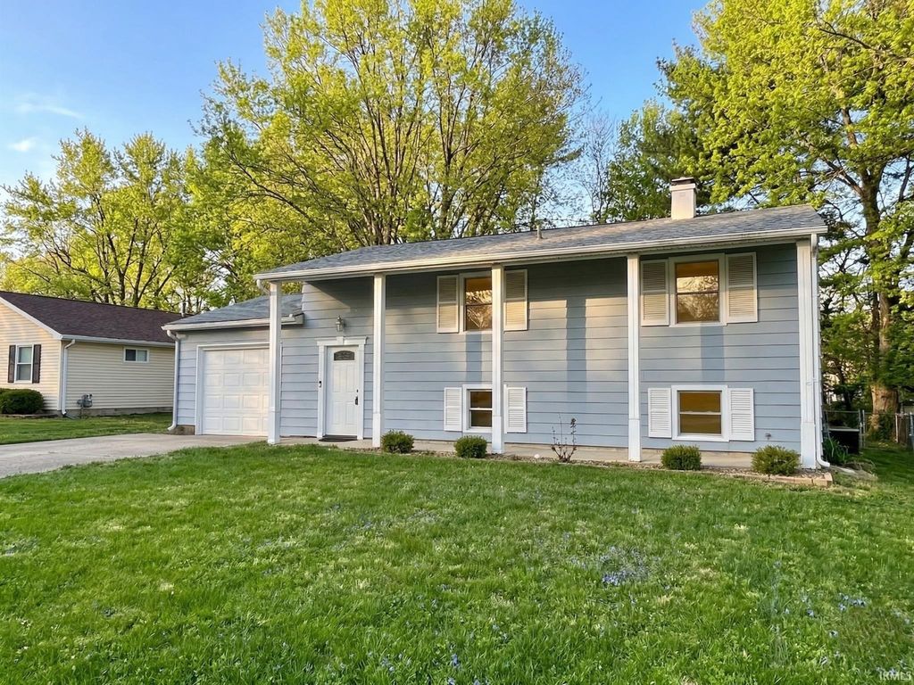 Photo of 306 S Cedar Drive, Ellettsville, IN 47429 (MLS # 202611745)